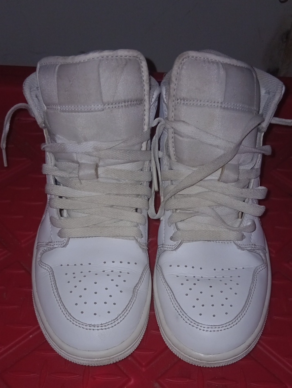 Air Jordan 1 Mid White Size 7.5